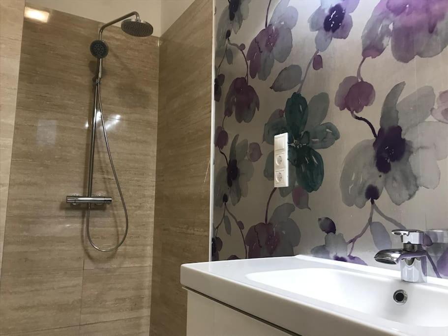 Stylish Apartment Near The River Budapest Luaran gambar